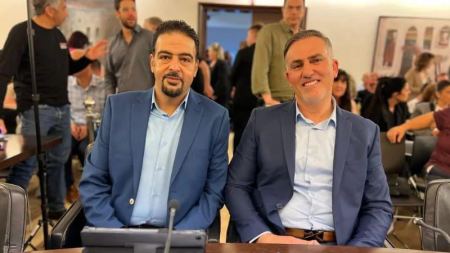 بلدية حيفا تنتخب رجا زعاترة رئيسًا للجنة المجتمع العربي وفاخر بيادسة رئيسًا لـ"بيت الكرمة"